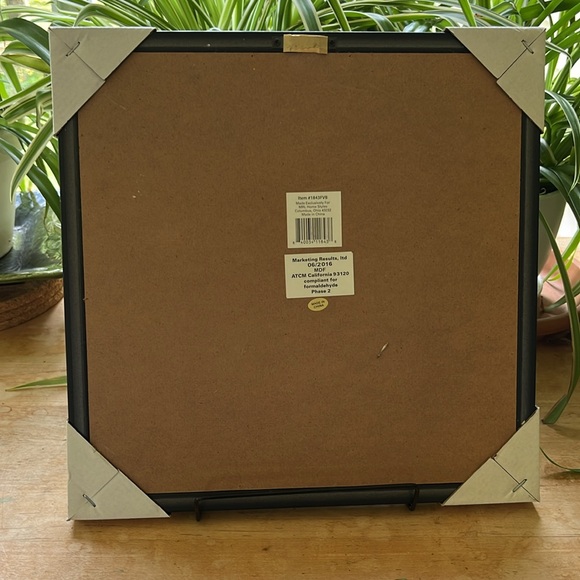 Hello Dialogue Box Art black frame 12x12 NWT and corner protectors - Picture 2 of 4